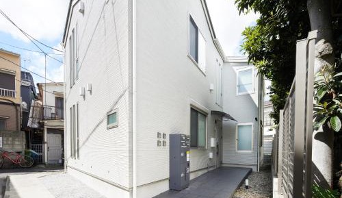 One-Bedroom Apartment - Non-Smoking