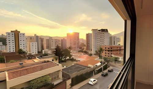 One-Bedroom Apartment with View