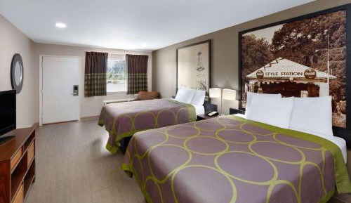 Queen Room with Two Queen Beds - Smoking