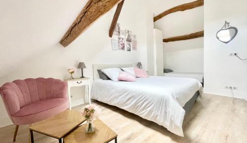 Triple Room with Private Bathroom