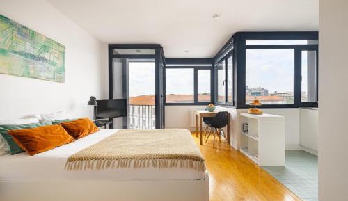 Studio Apartment with Balcony
