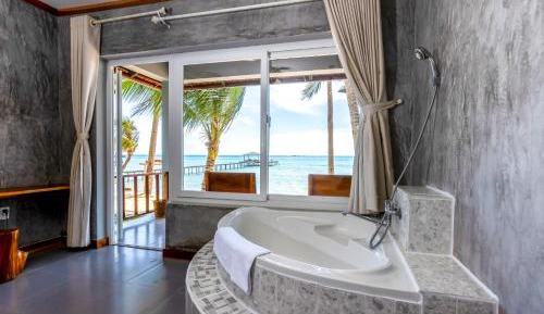 Bungalow - Beach Front