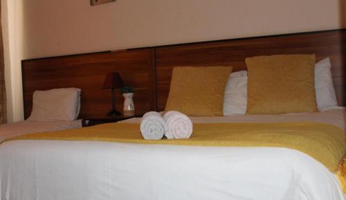 Triple Room with Private Bathroom
