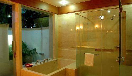 Lake View Villa - Avail Spa with attractive Discount on Pre Booking contact property & Get 5 bottles Pint Beer @ 999/-