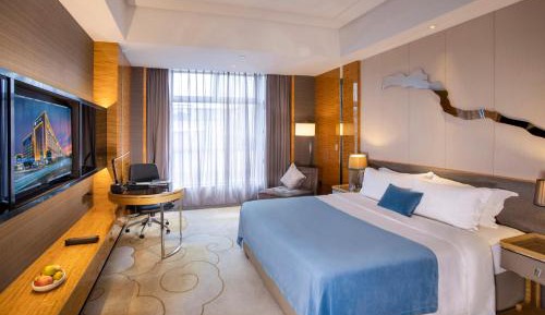 Queen Room City View