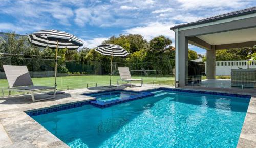 Five-Bedroom Holiday Home