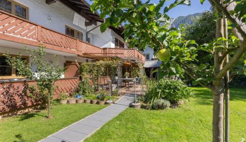 Three-Bedroom Apartment with Mountain View