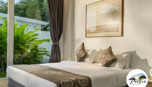 Double or Twin Room with Mountain View