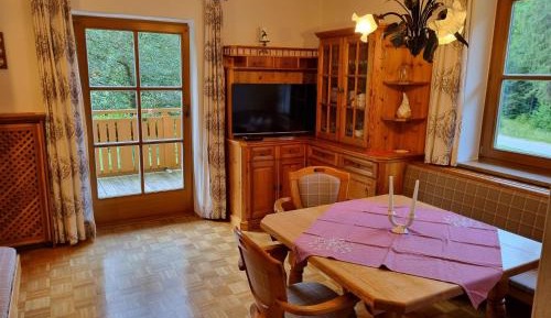 One-Bedroom Apartment with Balcony