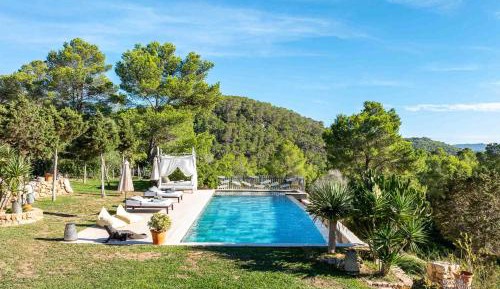 Villa - Beach Front