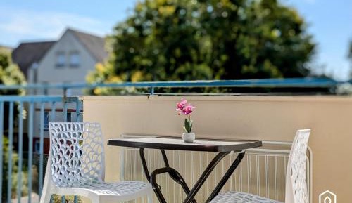 Studio Apartment with Balcony