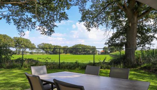 Bungalow with Garden View