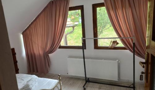 Queen Room with Garden View