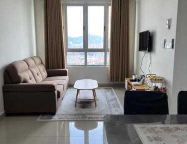 Two-Bedroom Apartment with City View