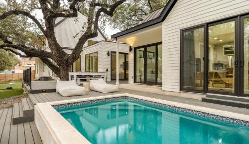 Six-Bedroom House