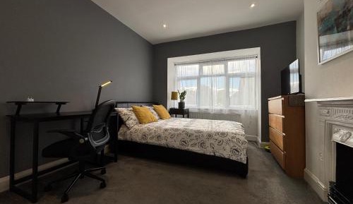 Double Room with Private Bathroom