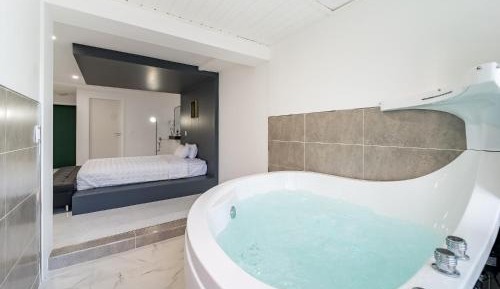 Double Room 6