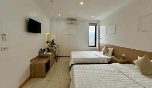 Twin Room with View