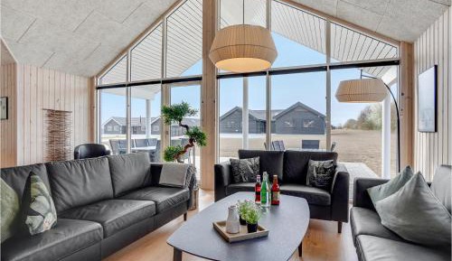 Seven-Bedroom Holiday Home