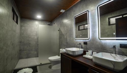 Suite with Private Pool