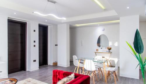 One-Bedroom Apartment with Balcony