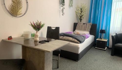 One-Bedroom Deluxe Apartment