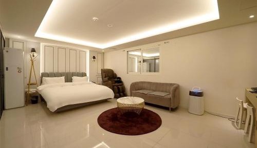 Double Room 3