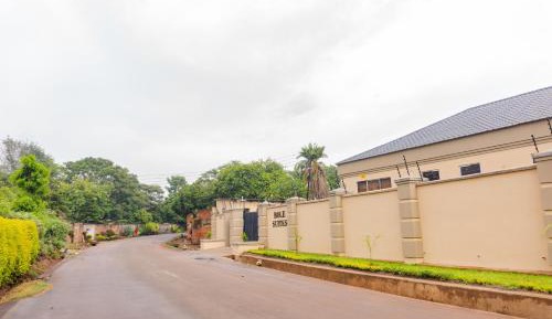 Three-Bedroom Apartment Suite