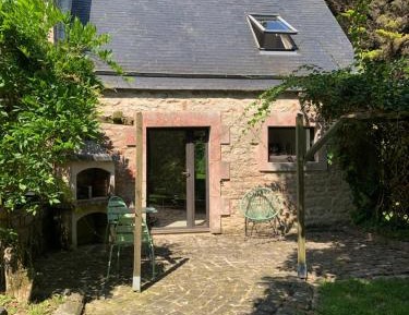 Queen Room with Garden View