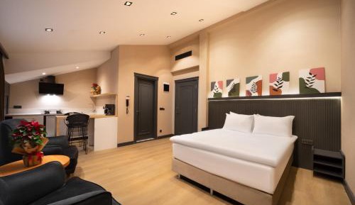 Junior Suite with Balcony