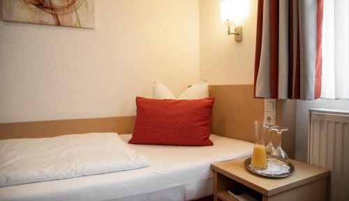 Economy Single Room