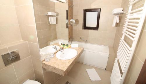 Superior Double or Twin Room with Terrace