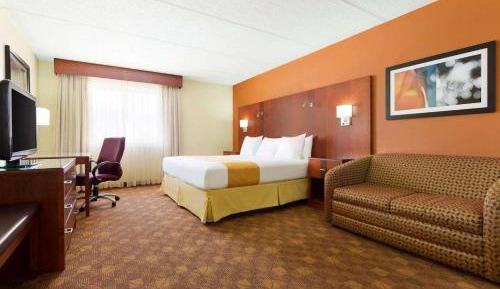 Business King Room