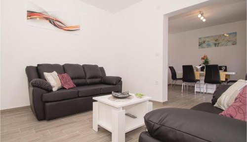 Five-Bedroom Holiday Home