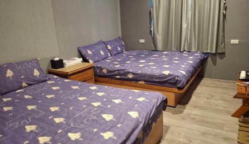 Deluxe Family Suite