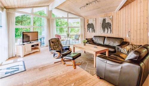 Four-Bedroom Holiday Home