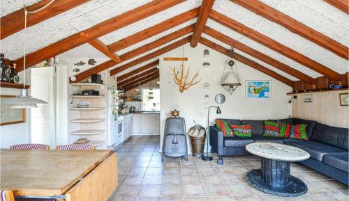 Three-Bedroom Holiday Home 