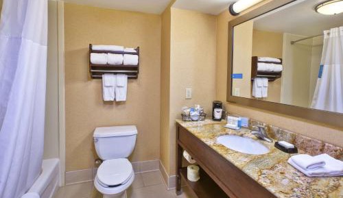 Queen Room with Two Queen Beds (4 Adults)