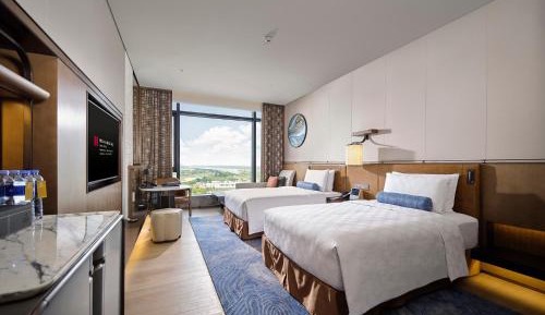 Standard Twin Room with River View