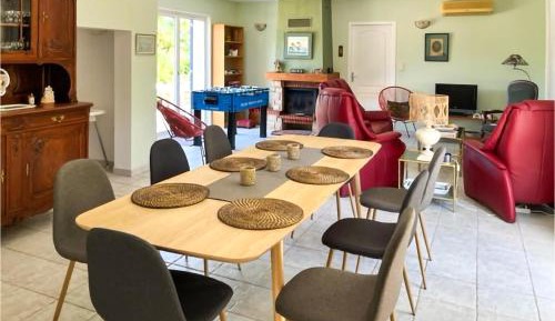 Four-Bedroom Vacation Home