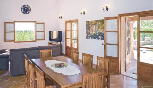 Four-Bedroom Holiday Home