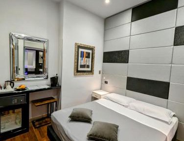 Deluxe Double or Twin Room with Spa Bath
