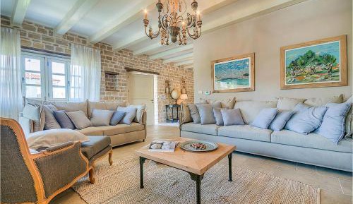 Four-Bedroom Holiday Home