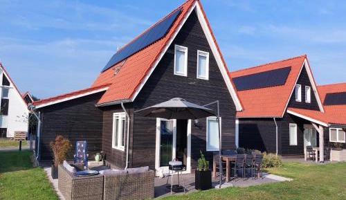 Four-Bedroom Holiday Home