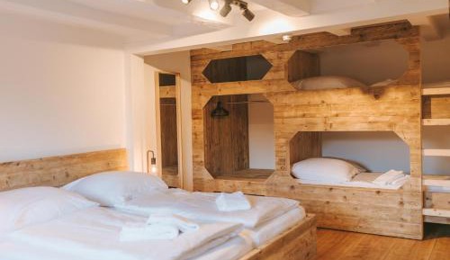 Three-Bedroom Holiday Home 