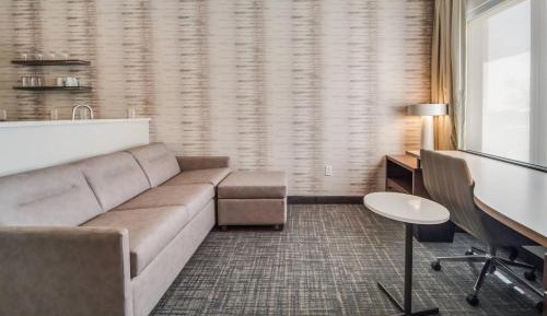 King Studio with Sofa Bed