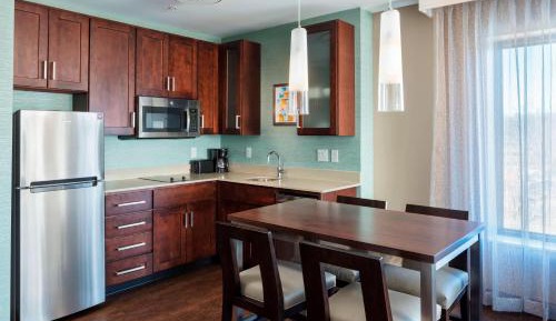 One-Bedroom King Suite with Sofa Bed - Hearing Accessible