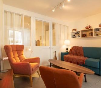 One-Bedroom Deluxe Apartment