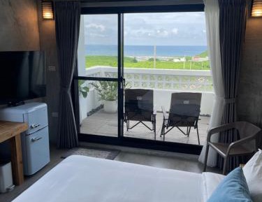 Deluxe Double Room with Balcony and Sea View