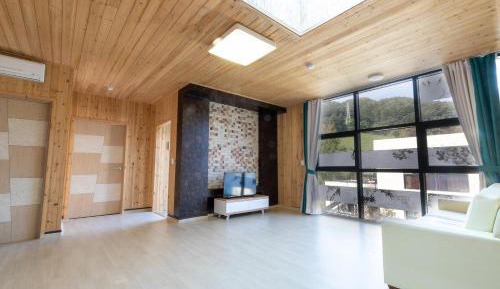 Studio 8 